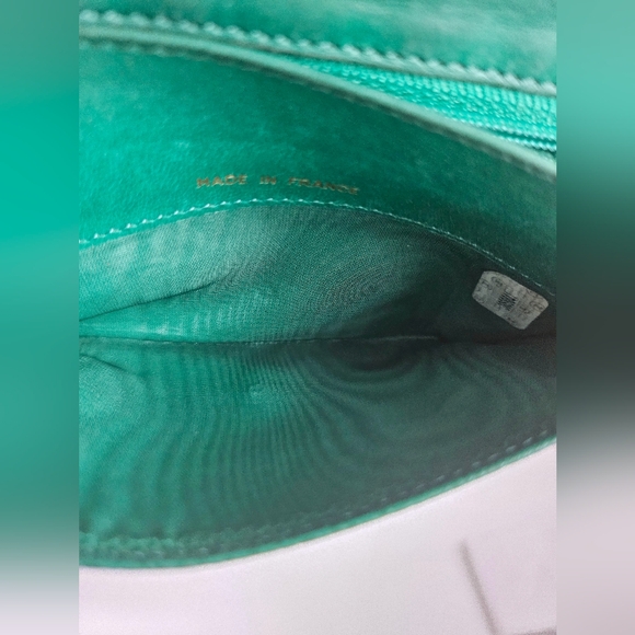Chanel Green Caviar Vintage Small Flap Wallet - Picture 9 of 14